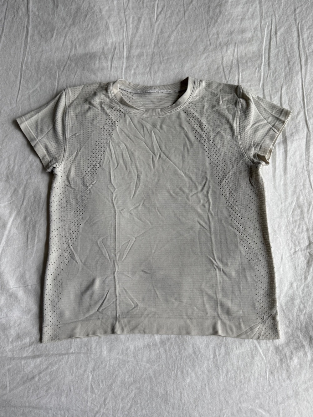 lululemon athletica Off-White/Beige Workout Top Women’s Size 4